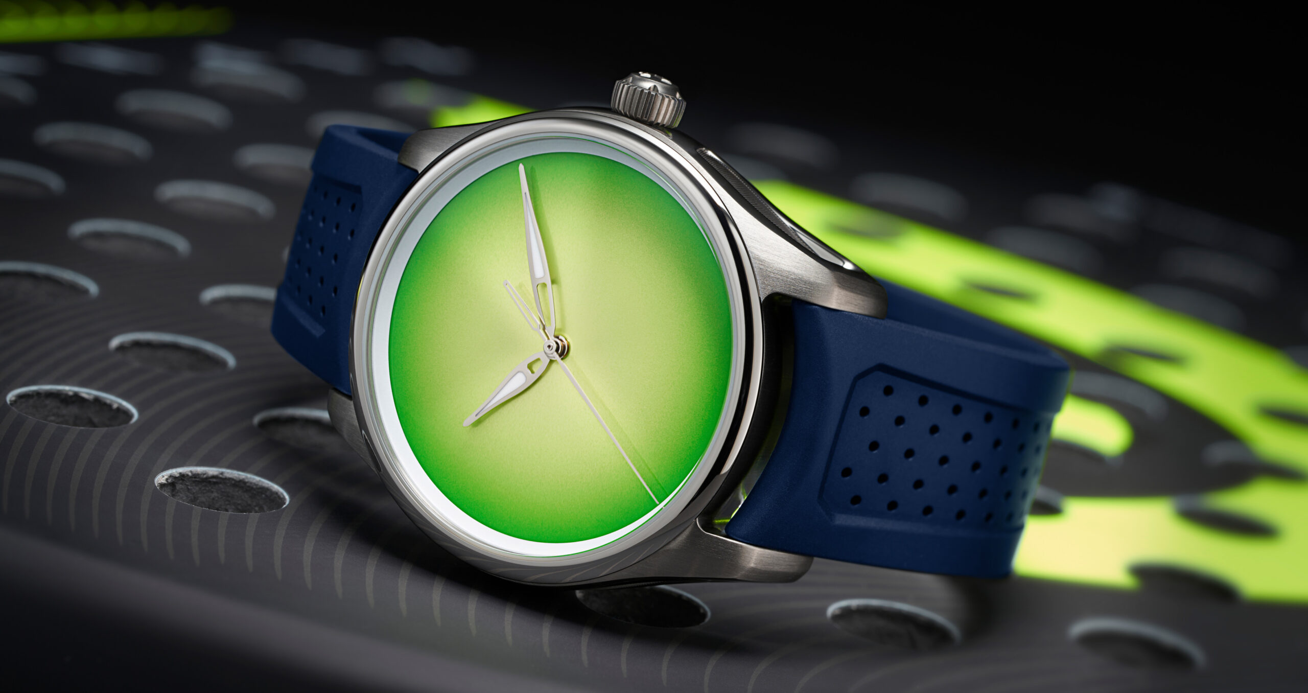 Pioneer Centre Seconds Concept Citrus Green - H. Moser & Cie.